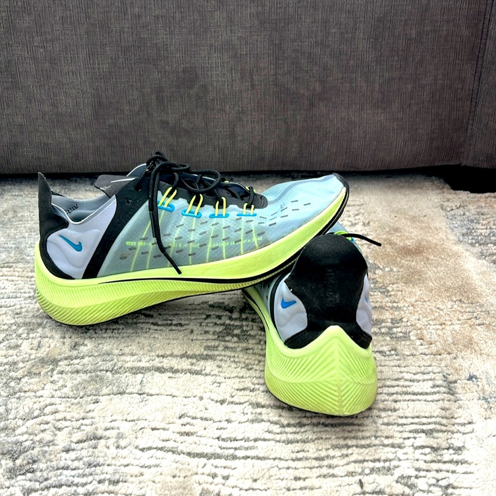 Nike EXP 14 size 9
